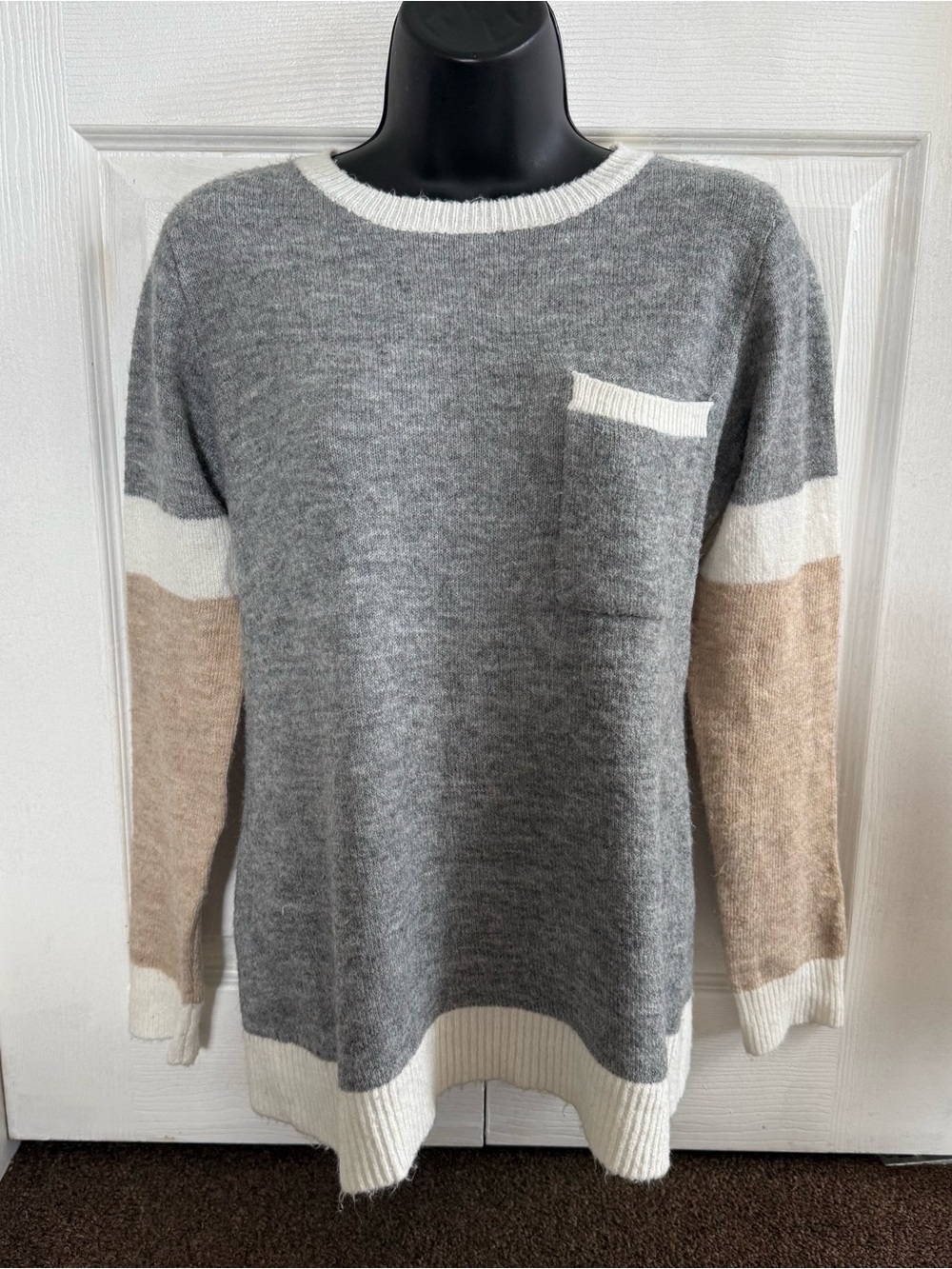 Pink Clove Gray Colorblock Crewneck Sweater with Pocket